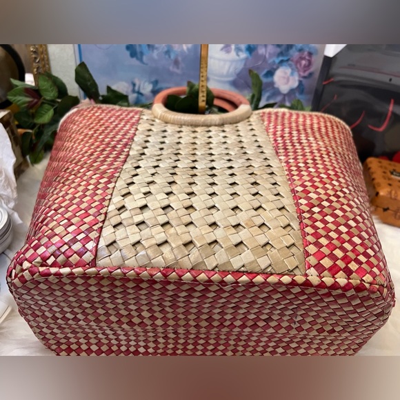 Handmade Native Rattan Zippered Tote - Picture 7 of 8